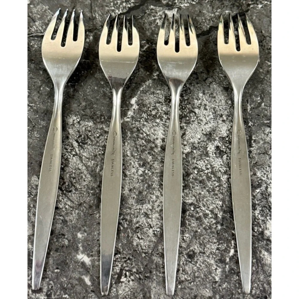 Oneida Community VENETIA Stainless 4 Salad Forks Burnished & Glossy Flatware